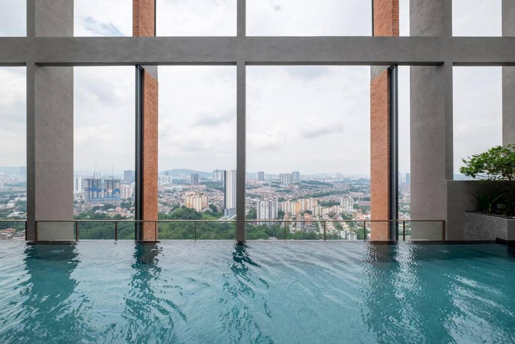 Apartment Millerz Square By Feel Free Bus To Mid Valley Kl Sentral Kuala Lumpur